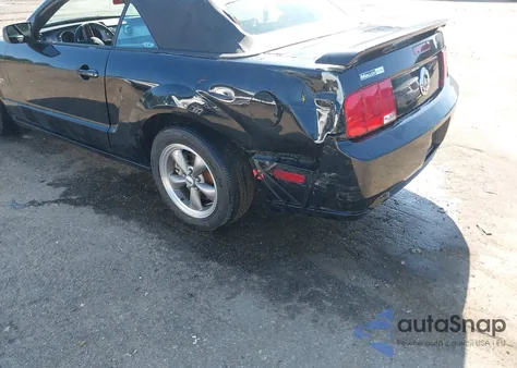 2005 Ford Mustang Gt z USA, uszkodzony, nr VIN 1ZVFT85H355174523